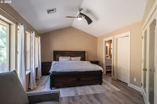 1592 NE Rocky Dr, Roseburg, OR 97470 - Photo 25