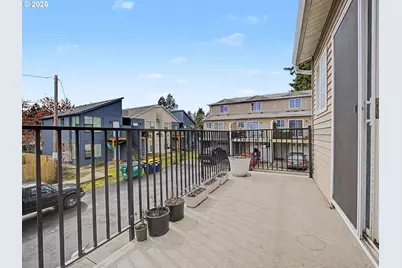 3233 SE 122 #D, Portland, OR 97236 - Photo 11