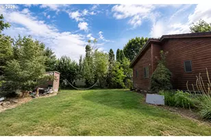 10413 S E St, Island City, OR 97850 - Photo 33
