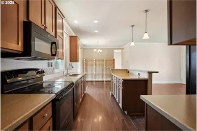 547 SW Georgetown Way #27, Beaverton, OR 97006 - Photo 11