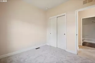 547 SW Georgetown Way, Beaverton, OR 97006 - Photo 19