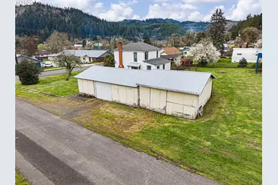 106 S Main St, Drain, OR 97435 - Photo 15