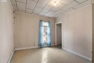 106 S Main St, Drain, OR 97435 - Photo 41