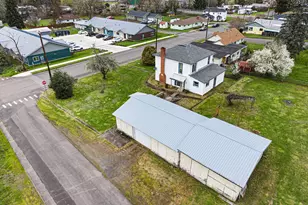 106 S Main St, Drain, OR 97435 - Photo 17