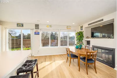 521 Carla Ct SE, Salem, OR 97302 - Photo 7