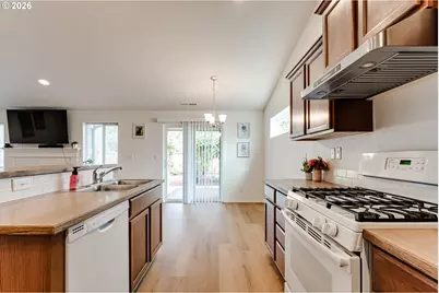 5757 Donohoe Ave, Eugene, OR 97402 - Photo 11