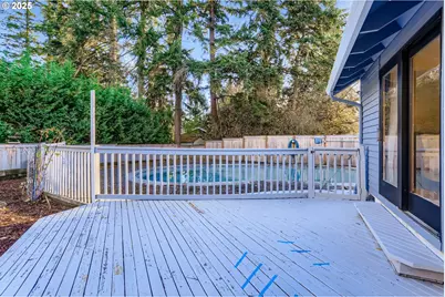20012 NW Metolius Dr, Portland, OR 97229 - Photo 27