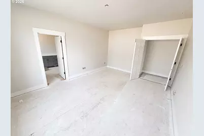 981 W Washington St, Carlton, OR 97111 - Photo 5