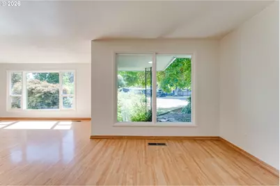 280 Regal Ct, Eugene, OR 97401 - Photo 13