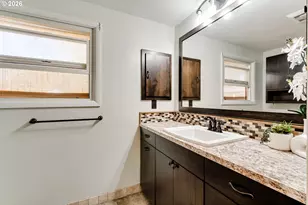 280 Regal Ct, Eugene, OR 97401 - Photo 25