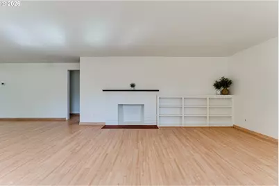 280 Regal Ct, Eugene, OR 97401 - Photo 9