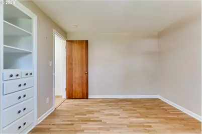 280 Regal Ct, Eugene, OR 97401 - Photo 21