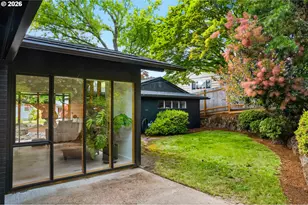 6832 SW Raleighwood Way, Portland, OR 97225 - Photo 39