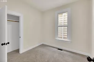 1926 SE Washington St, Portland, OR 97214 - Photo 13
