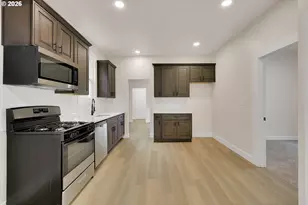 1926 SE Washington St, Portland, OR 97214 - Photo 5