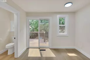 1926 SE Washington St, Portland, OR 97214 - Photo 15