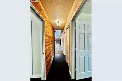 867 S 71st St, Springfield, OR 97478 - Photo 33