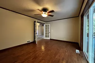 867 S 71st St, Springfield, OR 97478 - Photo 21