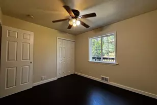 867 S 71st St, Springfield, OR 97478 - Photo 35