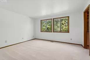 12116 SE 104th Ct, Happy Valley, OR 97086 - Photo 11