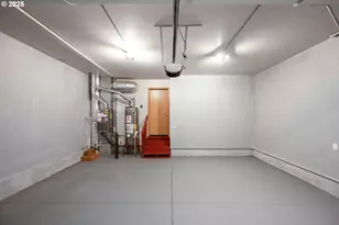 9132 SE Clinton St, Portland, OR 97266 - Photo 35