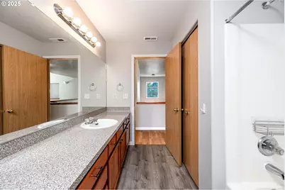 9132 SE Clinton St, Portland, OR 97266 - Photo 27