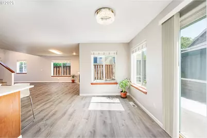 9132 SE Clinton St, Portland, OR 97266 - Photo 13