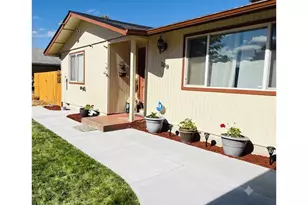 109 Oak St, Amity, OR 97101 - Photo 3