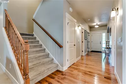 2580 Crowther Dr, Eugene, OR 97404 - Photo 11