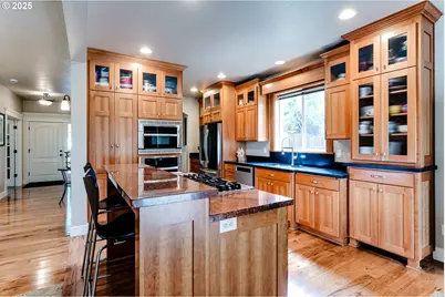 2580 Crowther Dr, Eugene, OR 97404 - Photo 13