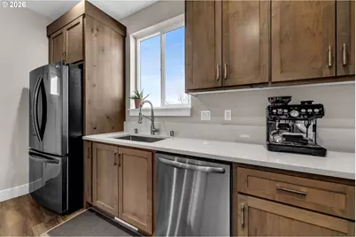 3611 NE Minnehaha St, Vancouver, WA 98661 - Photo 9