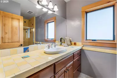 10715 Rockside Ct, Redmond, OR 97756 - Photo 31