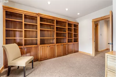 10715 Rockside Ct, Redmond, OR 97756 - Photo 29