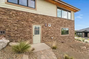 10715 Rockside Ct, Redmond, OR 97756 - Photo 35