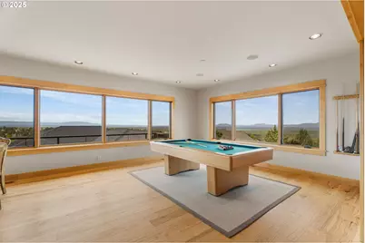 10715 Rockside Ct, Redmond, OR 97756 - Photo 21