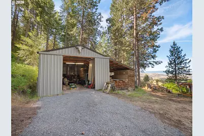 70286 Haefer Ln, Cove, OR 97824 - Photo 17