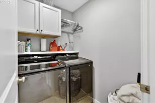 7937 SW Carol Ann Ct, Portland, OR 97224 - Photo 31