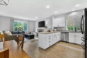 7937 SW Carol Ann Ct, Portland, OR 97224 - Photo 11