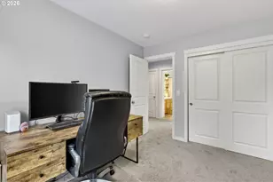 7937 SW Carol Ann Ct, Portland, OR 97224 - Photo 25