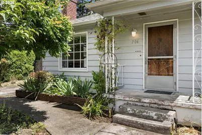706 SE 135th Ave, Portland, OR 97233 - Photo 1