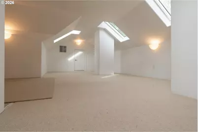 290 SW Moonridge Pl, Portland, OR 97225 - Photo 39