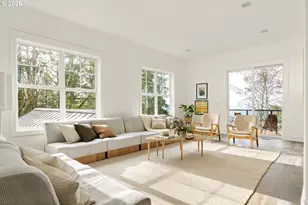 290 SW Moonridge Pl, Portland, OR 97225 - Photo 5