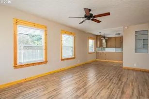 1520 N Maple St, Canby, OR 97013 - Photo 3