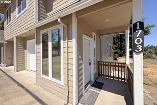1703 NW Division St, Gresham, OR 97030 - Photo 5