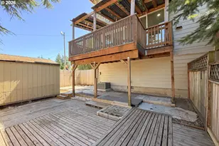 1703 NW Division St, Gresham, OR 97030 - Photo 37