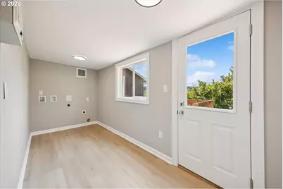 8805 SE 28th Ave, Milwaukie, OR 97222 - Photo 23