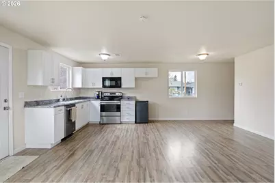 1321 Sunset Ln, Sutherlin, OR 97479 - Photo 17