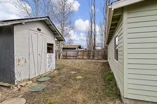 1321 Sunset Ln, Sutherlin, OR 97479 - Photo 39