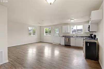 1321 Sunset Ln, Sutherlin, OR 97479 - Photo 13