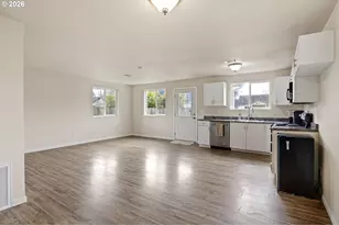 1321 Sunset Ln, Sutherlin, OR 97479 - Photo 13